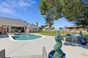 800 Round Hill Rd, Fort Worth, TX 76131 - Photo 21