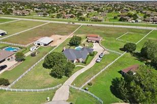 800 Round Hill Rd, Fort Worth, TX 76131 - Photo 27