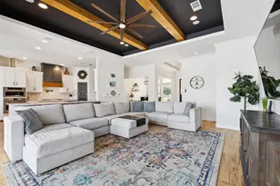 800 Round Hill Rd, Fort Worth, TX 76131 - Photo 11