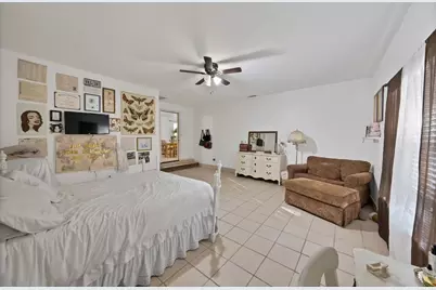 320 Old Mill Lane, Dallas, TX 75217 - Photo 11