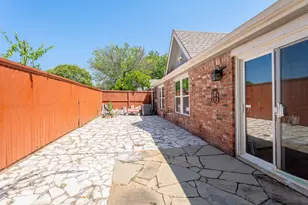 3021 Waterfront Cir, Garland, TX 75042 - Photo 17