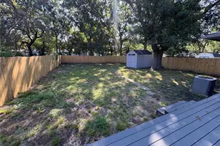 1409 N Highland Ave, Sherman, TX 75092 - Photo 15