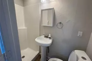 1409 N Highland Ave, Sherman, TX 75092 - Photo 11