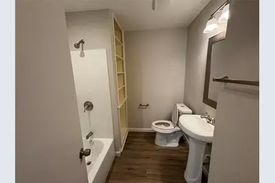 1409 N Highland Avenue, Sherman, TX 75092 - Photo 9