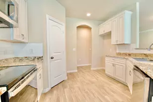 109 Westwood Dr W, Trinity, TX 75862 - Photo 9