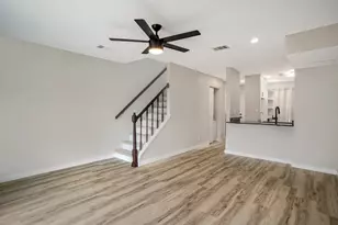 618 W Collins St, Denton, TX 76201 - Photo 3