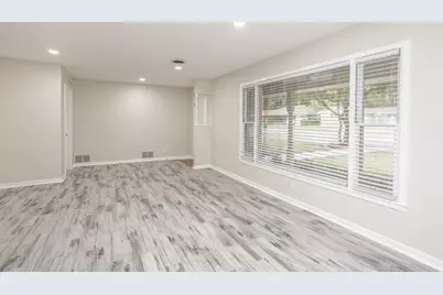 402 Melody Lane, Gainesville, TX 76240 - Photo 7