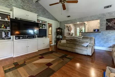 1029 Springfield Street, Mansfield, TX 76063 - Photo 5