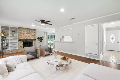 1028 Bryant Street, Benbrook, TX 76126 - Photo 3