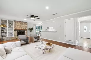 1028 Bryant St, Benbrook, TX 76126 - Photo 3