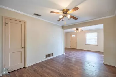 3249 S 13th Street, Abilene, TX 79605 - Photo 9