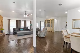 5965 Feather Wind Way, Fort Worth, TX 76135 - Photo 9