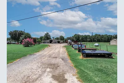 5608 Hwy 82, Blossom, TX 75416 - Photo 5