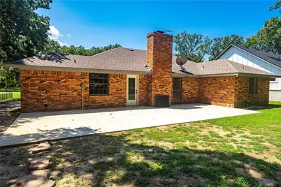 205 Cedarwood Drive, Enchanted Oaks, TX 75156 - Photo 9