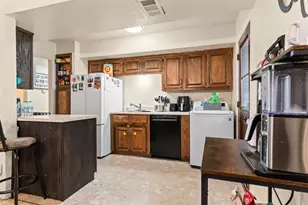 4312 Greenbriar Dr, Bellmead, TX 76705 - Photo 7