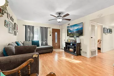 4312 Greenbriar Drive, Bellmead, TX 76705 - Photo 3