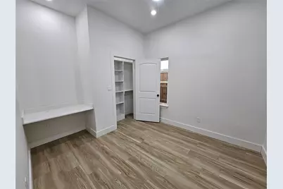 808 W 10th Street, Dallas, TX 75208 - Photo 15