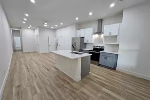 808 W 10th St, Dallas, TX 75208 - Photo 5