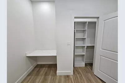 808 W 10th Street, Dallas, TX 75208 - Photo 17