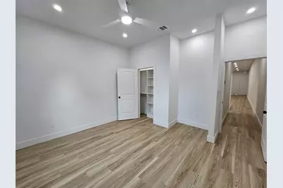 808 W 10th Street, Dallas, TX 75208 - Photo 19