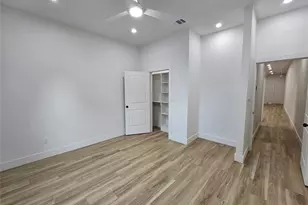 808 W 10th St, Dallas, TX 75208 - Photo 19