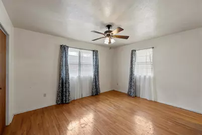 409 Delview Drive, Lacy Lakeview, TX 76705 - Photo 11