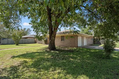 409 Delview Drive, Lacy Lakeview, TX 76705 - Photo 23