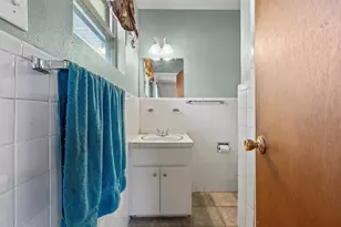 409 Delview Dr, Lacy Lakeview, TX 76705 - Photo 13