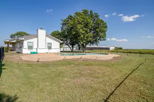 2101 Alsdorf Rd, Ennis, TX 75119 - Photo 31