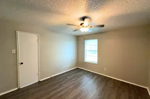 219 Fry St, Denton, TX 76201 - Photo 17