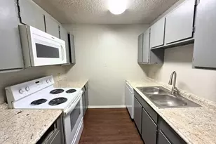 219 Fry St, Denton, TX 76201 - Photo 7