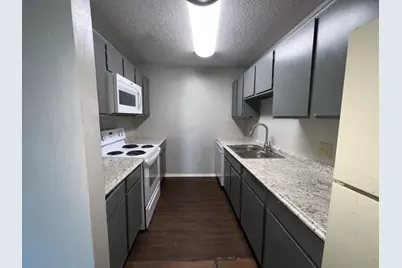 219 Fry Street #12, Denton, TX 76201 - Photo 11