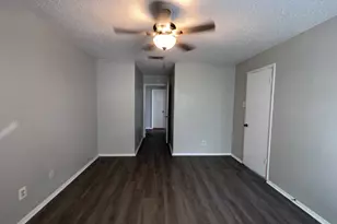 219 Fry St, Denton, TX 76201 - Photo 9