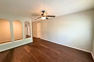 219 Fry St, Denton, TX 76201 - Photo 3