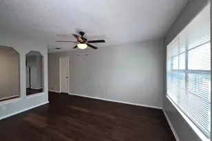 219 Fry St, Denton, TX 76201 - Photo 5