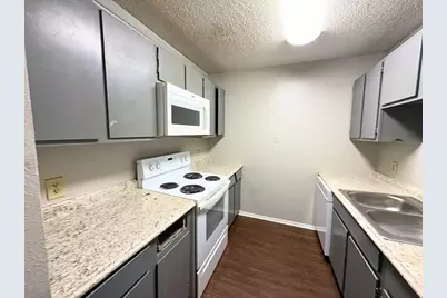 219 Fry Street #12, Denton, TX 76201 - Photo 9