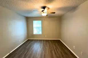 219 Fry St, Denton, TX 76201 - Photo 11
