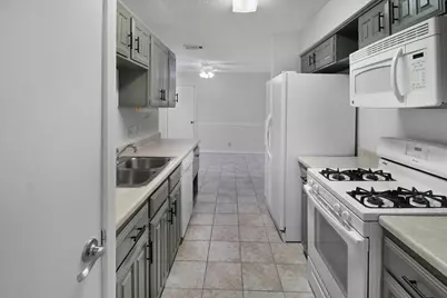 1903 Wyndemere Lane, Garland, TX 75042 - Photo 13