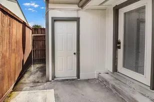 1903 Wyndemere Ln, Garland, TX 75042 - Photo 19