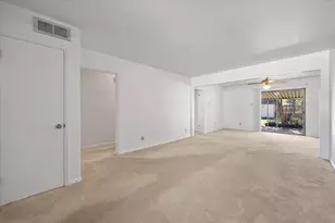 11114 Quail Run St, Dallas, TX 75238 - Photo 9