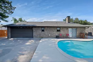 1023 Auburn Dr, Arlington, TX 76012 - Photo 33