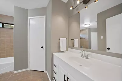 1023 Auburn Drive, Arlington, TX 76012 - Photo 23