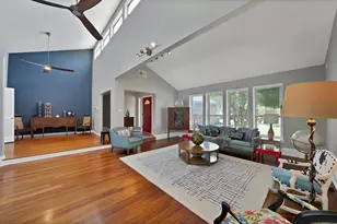 1023 Auburn Dr, Arlington, TX 76012 - Photo 9