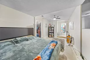 2628 Daisy Ln, Fort Worth, TX 76111 - Photo 11