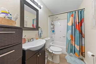 2628 Daisy Ln, Fort Worth, TX 76111 - Photo 13