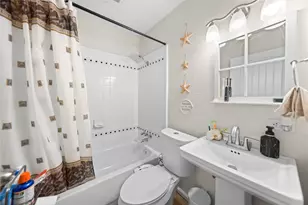 2628 Daisy Ln, Fort Worth, TX 76111 - Photo 9