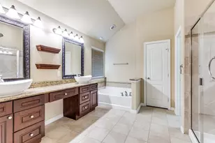 11029 Owl Creek Dr, Fort Worth, TX 76179 - Photo 17