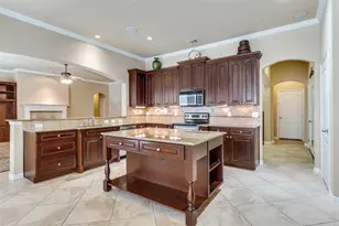 11029 Owl Creek Dr, Fort Worth, TX 76179 - Photo 7