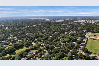 552 Norwood Drive, Hurst, TX 76053 - Photo 29