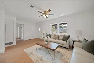 552 Norwood Dr, Hurst, TX 76053 - Photo 9